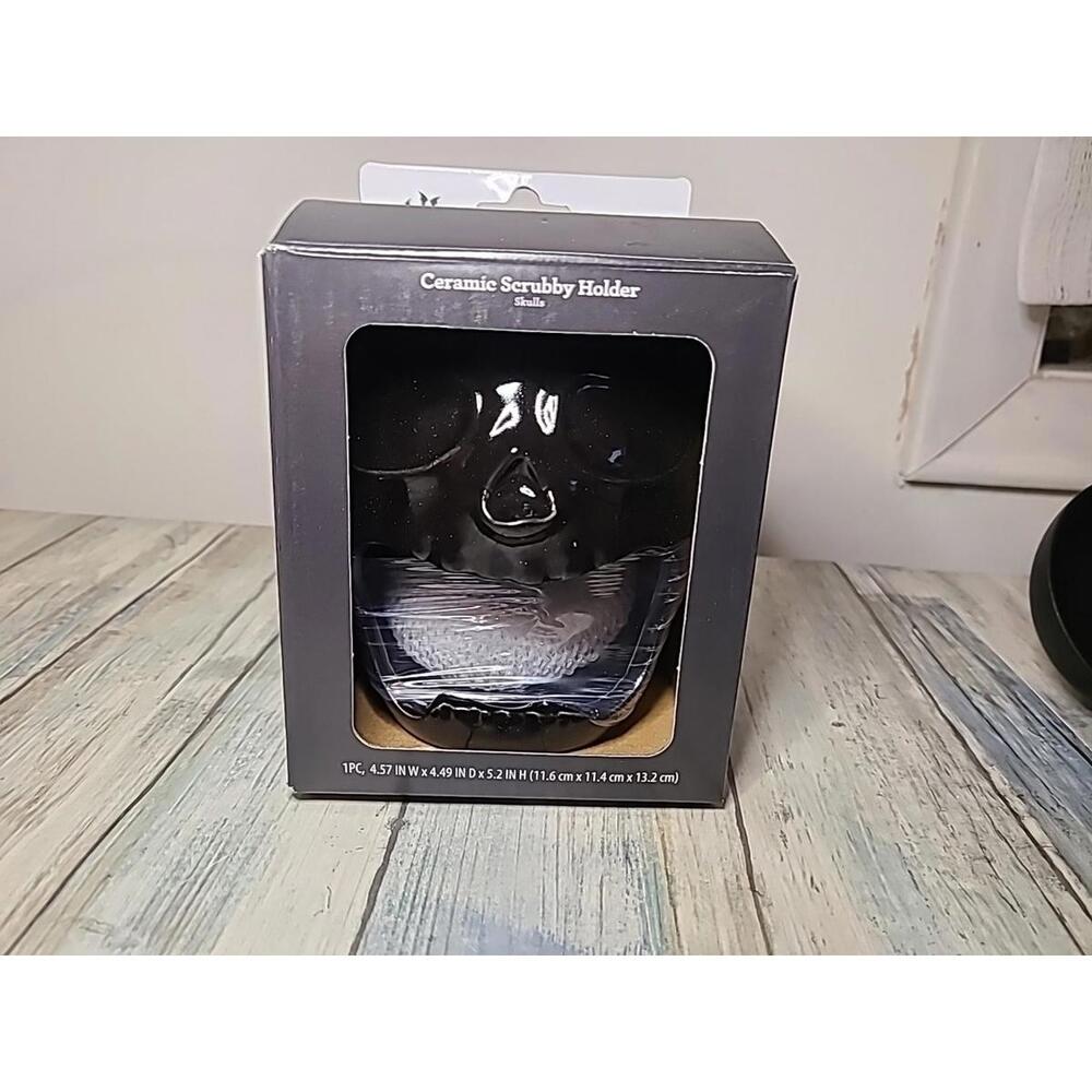 Way To Celebrate Halloween Ceramic Skull Scrubby Holder with Black Scrubby NIB